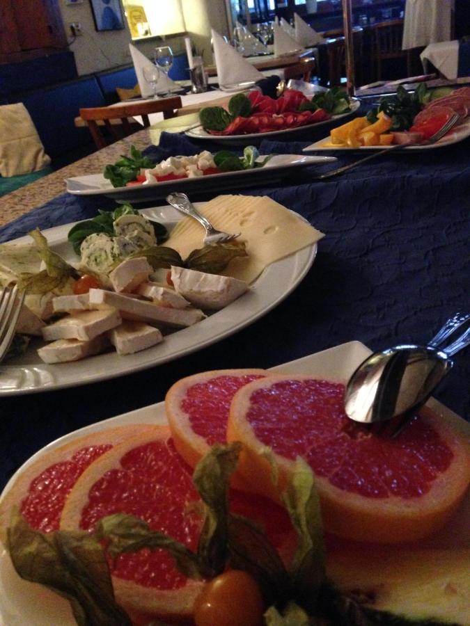 Marktplatzhotel - Restaurant Tafelspitz Weinheim Kültér fotó