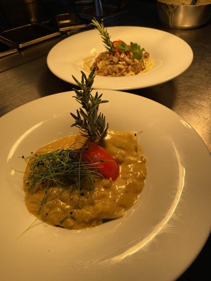 Marktplatzhotel - Restaurant Tafelspitz Weinheim Kültér fotó