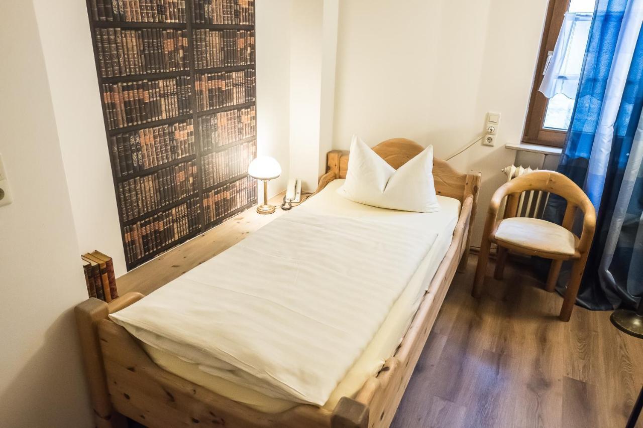 Marktplatzhotel - Restaurant Tafelspitz Weinheim Kültér fotó